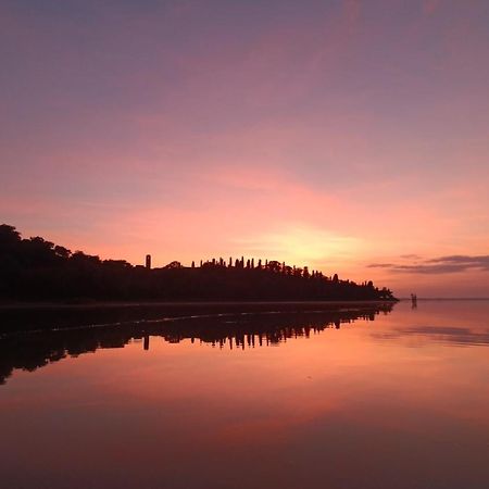 Isola Polvese Resort Castiglione del Lago Buitenkant foto