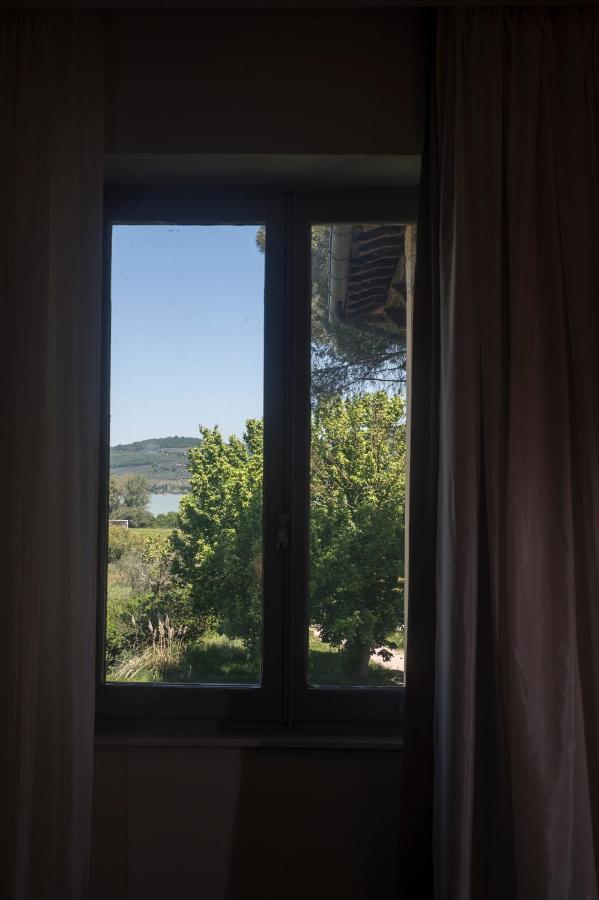 Isola Polvese Resort Castiglione del Lago Buitenkant foto