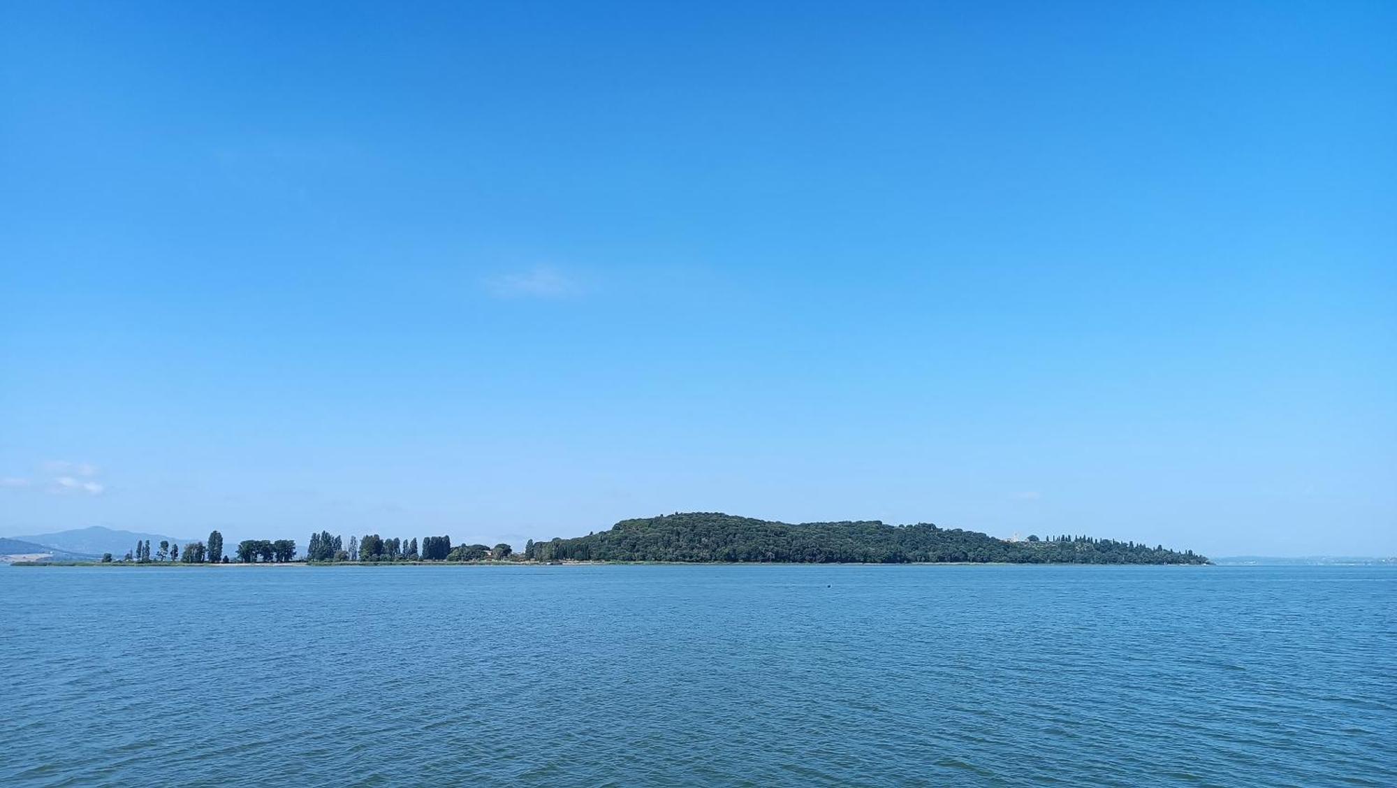 Isola Polvese Resort Castiglione del Lago Buitenkant foto